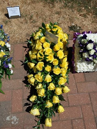 funeral flowers warwicks undertakers
