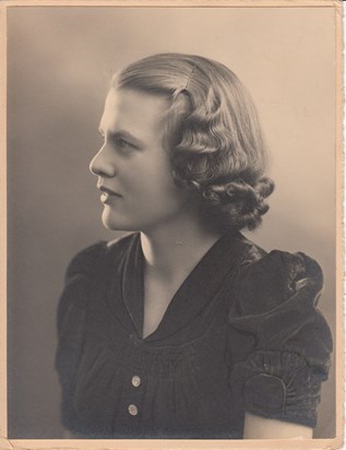 Mum c1936 aged 20