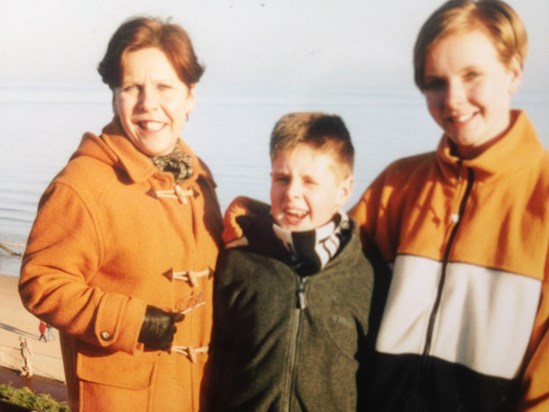 Judy, Lewis and Ruth on Gorleston cliffs.