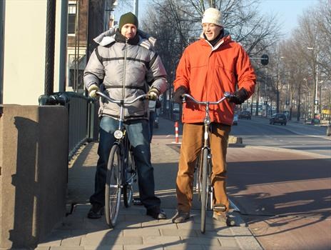 Jord & Martin biking in Amsterdam, January 2006