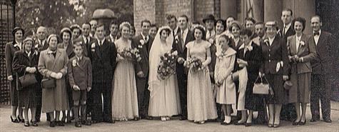 1954 - Mum & Dad Wedding - Group Photo