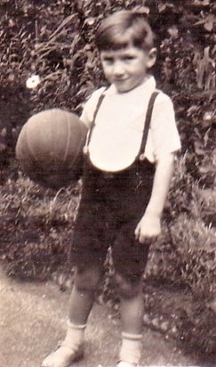 1935 - Harry (Dad) Age 4