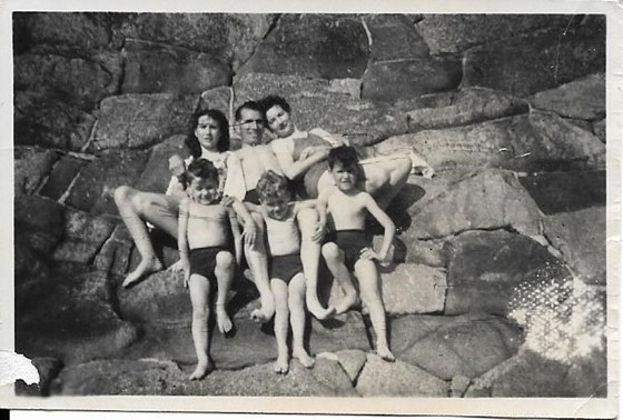 Jersey 1948. Monica, Doris, Pat and children Patty, Willy & Tony