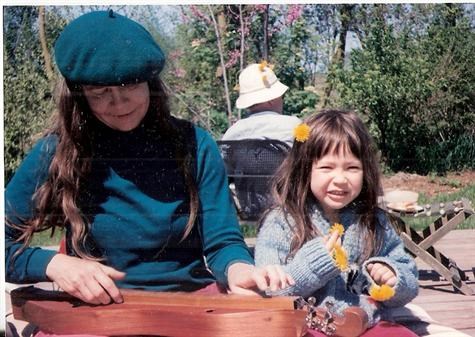 Playing the Dulcimer