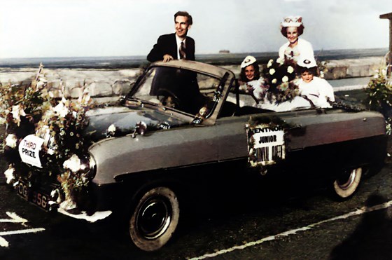 OGO Ford Zephyr with Ventnor Junior Carnival Queens colourised
