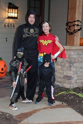 Billy, Michele, Owen and Kelly Take Halloween Seriously
