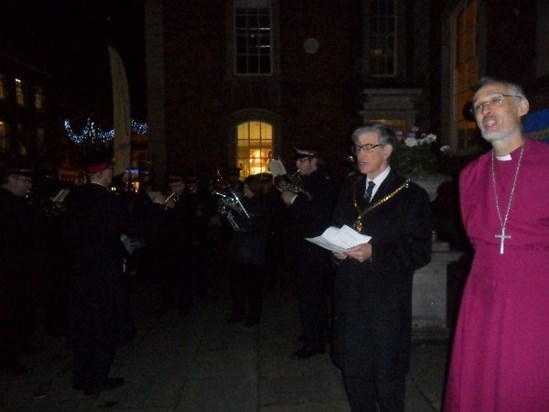 Mayor & Bishop David of Dudley singing Carols
