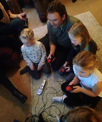 Getting beaten at Monkey Kong game by the girls 