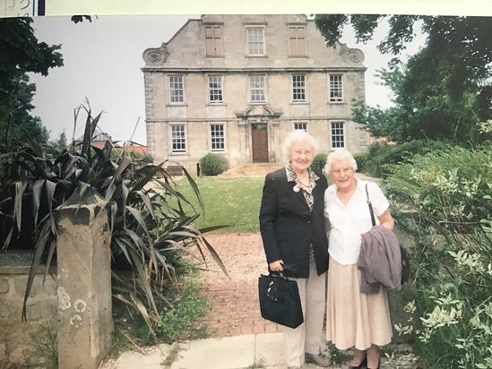 52C7DD99 EB99 4489 8567 C4174DEF4E28 Mum and Jessie at Hellaby Hall where they grew up