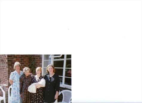 Pat,Mum Lynne & Becky,Joan. Aug 1994