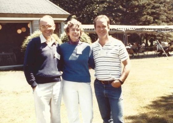 Left: Stu & Barbara (middle)