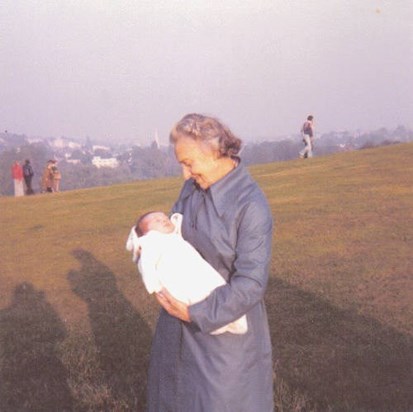 Kunden, 3 weeks old, with great granny