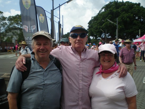 Best Man photo bombs again! Pink Day at Sydney, memorable for all the wrong reasons!!