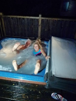 Fun in the hot tub...Cotswolds