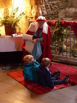 2016.12.18 Guildford, Christmas at the Castle, Margaret Jackson reading a Christmas Story