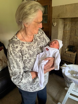 20.06.20 Meeting her great granddaughter for the first time