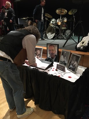 Memorial jamming night /  Drew signing Terrys remembrance book 