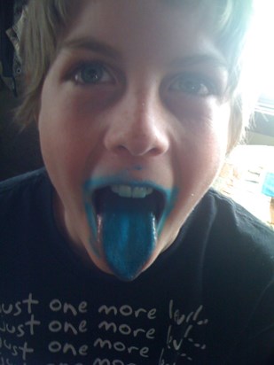 blue tongue!