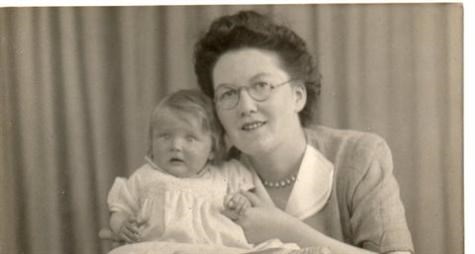 "Conn-ifer"  Gran and Mum