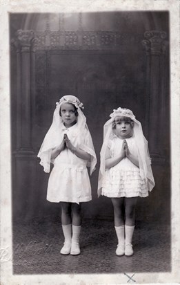 Connie (right) & Ethel Griffiths her best Friend