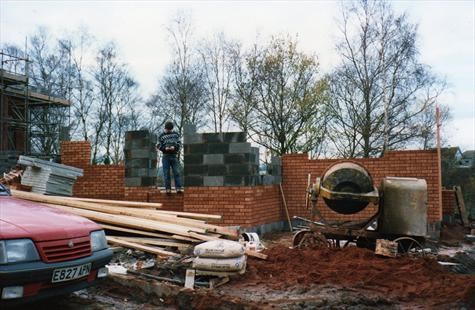 Mark at Hawthorn Close when being built in 1987