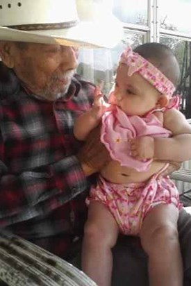 dad and his lil great granddaughter Carla