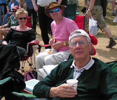 dad at duxford 2006 - sporting the 'hip' look :)