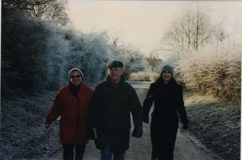 walking in winter (1996)
