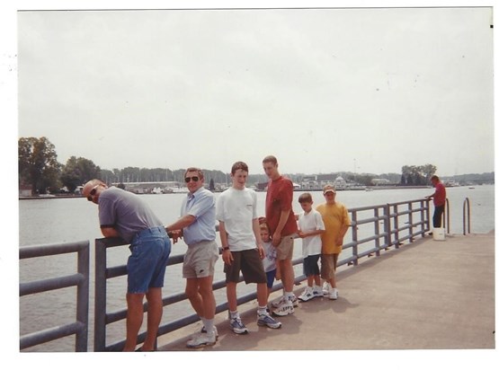 Scott, Barry, Simon, Andrew, CJ, Ian, Brennan 2001, USA