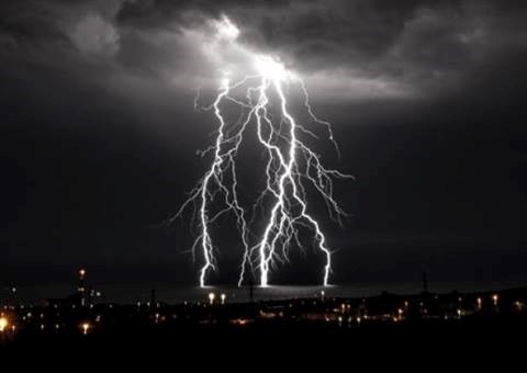 Amazing lightning photo 910262679 n