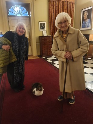 When Sally met Larry (in No10)