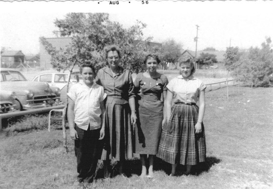 Aug.1956-Julia, Judy, Dorothy and Raymond