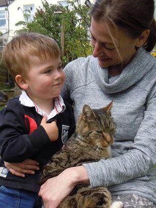 Ethan, Mummy and "Friendly Cat".