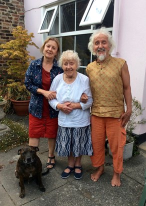 Clive, Mum, me & Harv