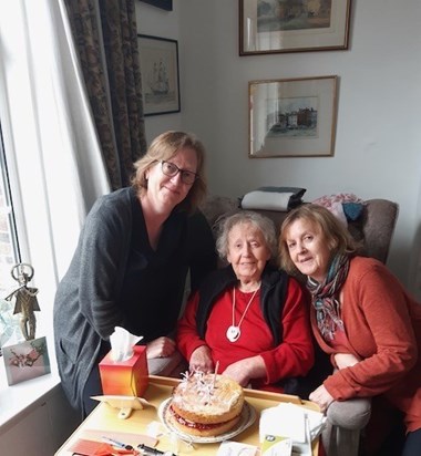 Mum with Jeanette & Louise