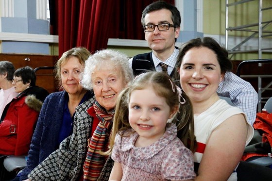 Eileen & Louise, with Jan (played Ken), Emma & her daughter, Emily, who played Louise 