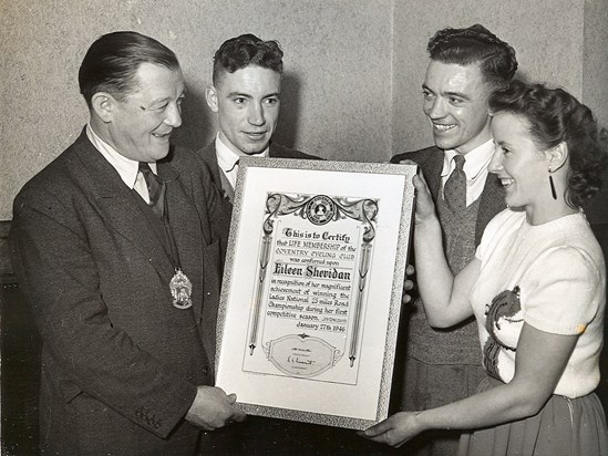 ES receiving life membership of the Coventry CC 1945