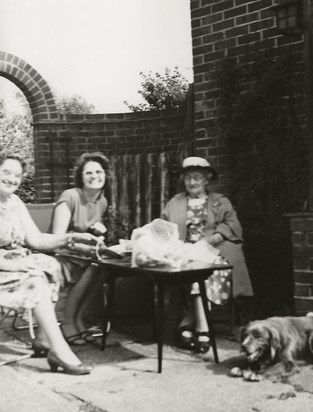 Great Aunt Ruby, Mum and Great Grandma Clifford at Brentleigh