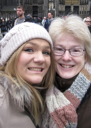 Jan and Helen outside Cologne Cathedral