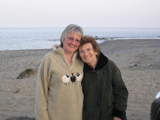 Carole and Mum in Dublin 