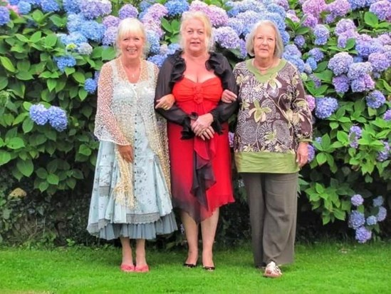 Mum with sisters Jenny & Chris at Jessica's wedding 