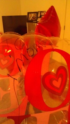 Love balloons for Tina from Scott, Kamdyn and Danee.