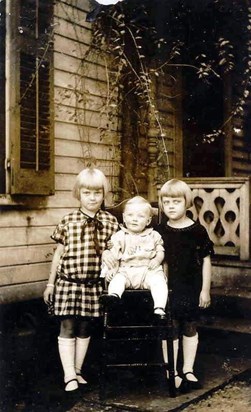 Jeanne, Bud, and Dixie '1927