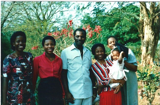 Iyetade (2nd from left) with sisters, brother-in-law and niece