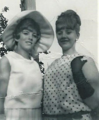 Jane & Pat Sturgess 1965 Rosewall