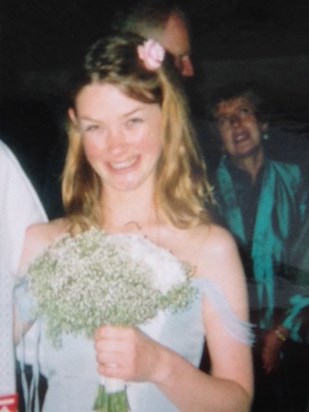Beautiful Maid of Honour - I am hunting for better quality pictures - 2004