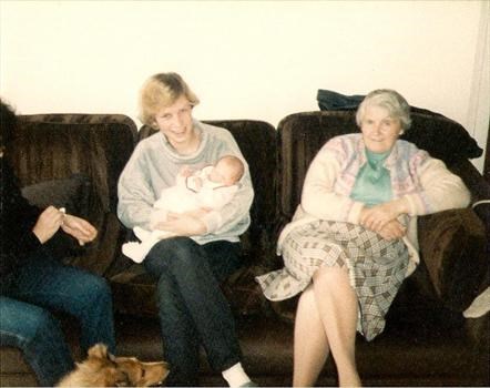 nana, dieanne and a wean