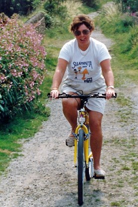 002.021.1989 Mytholmes Lane track Babs cycling