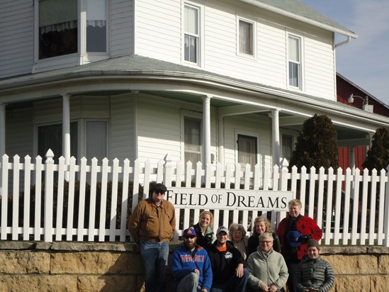 Uncle Jim, Ross, Krista, Mithell, old granny, Cathy, Paula, ML, Megan