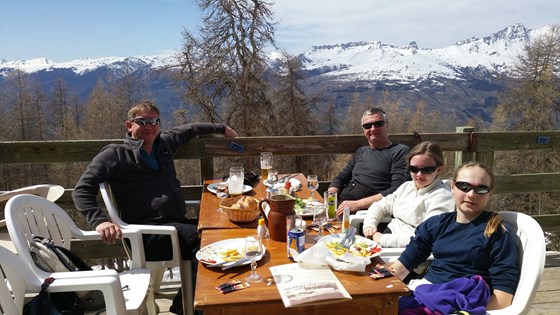 Les Arcs 2015  Lunch @ the Muree Blanche  Charles, Jim, Faye and Hazel 